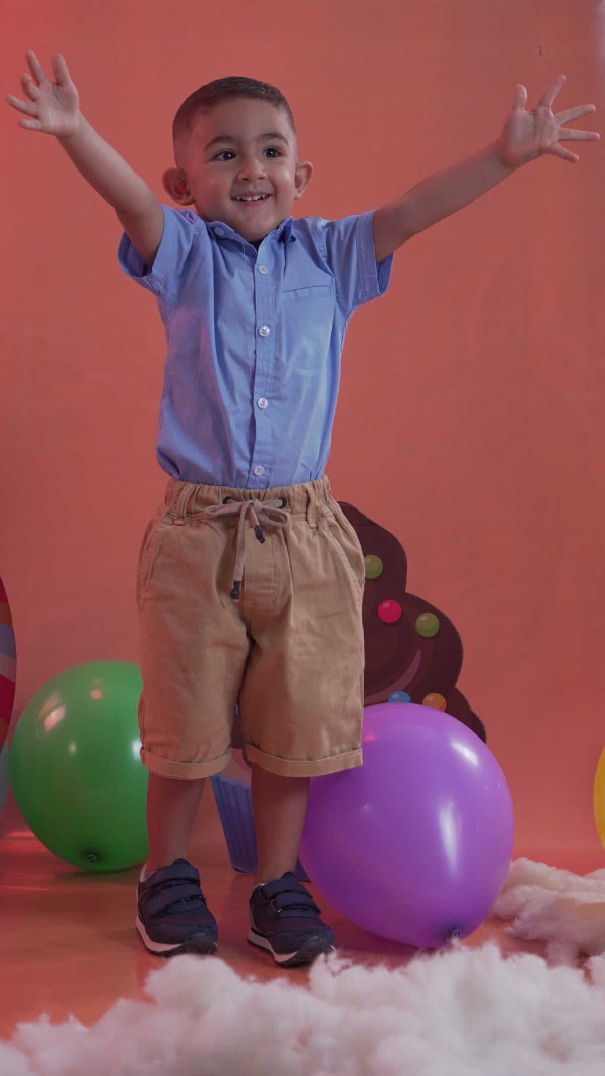 CAMISA NIÑO CON CUELLO Y BOTON AZUL