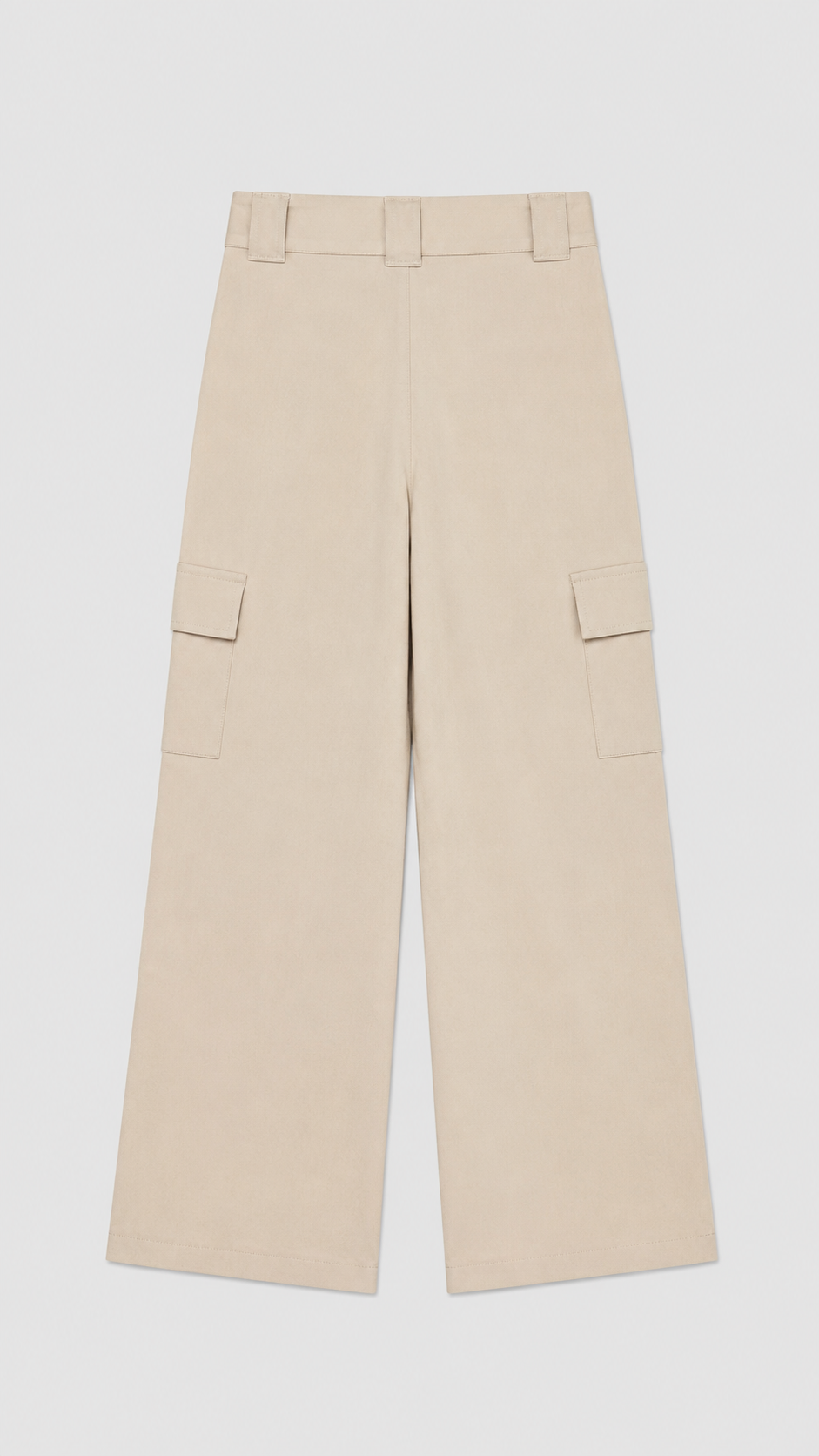 Pantalón de bolsillos laterales