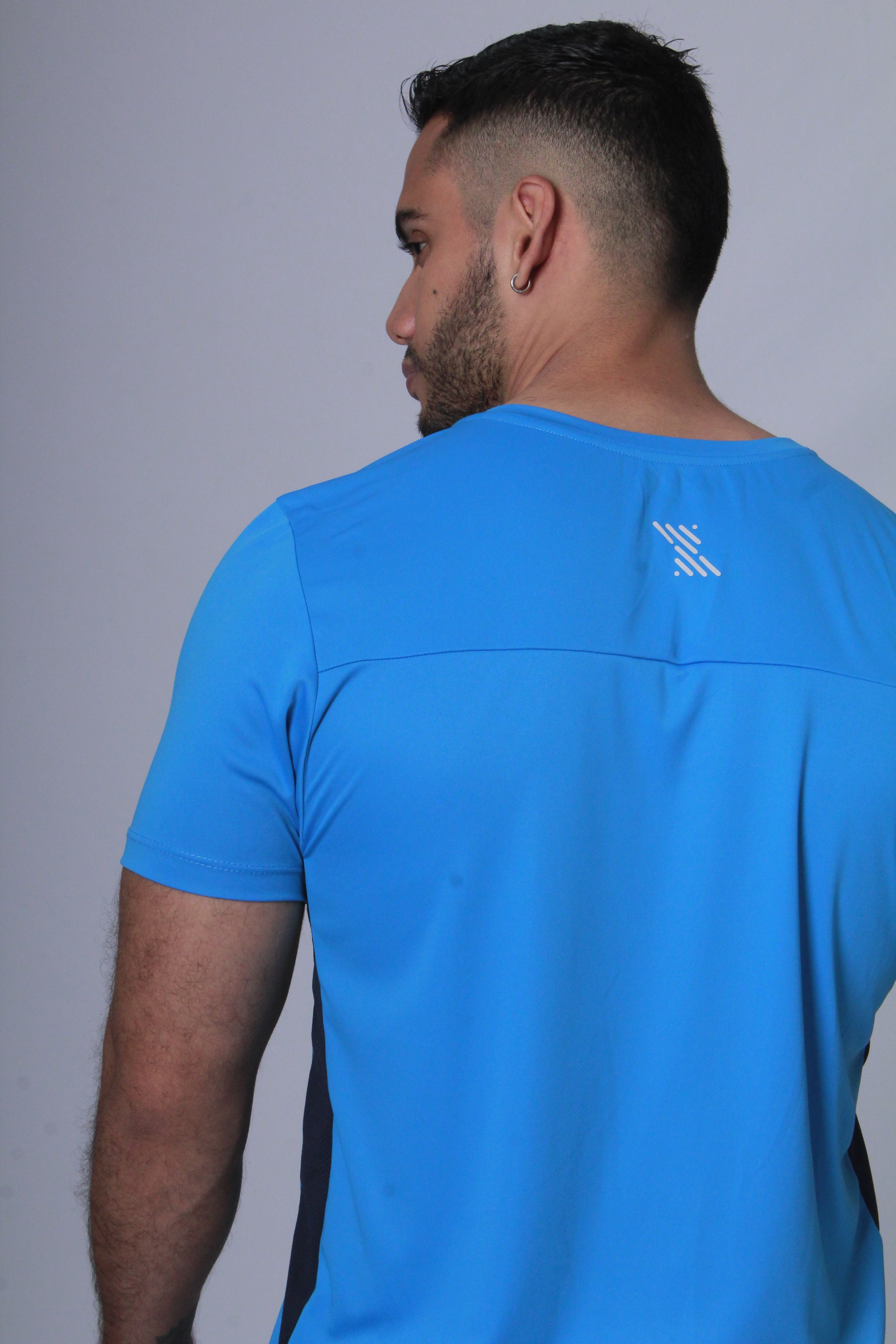 Camiseta Hombre Nki Con Detalles Azul