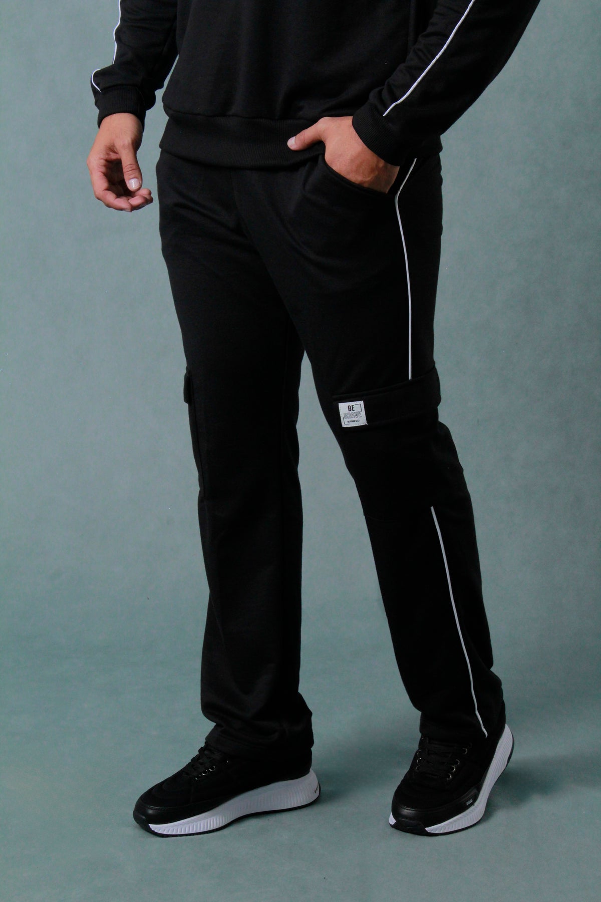 PANTALON SUDADERA HOMBRE VIVOS BLAN