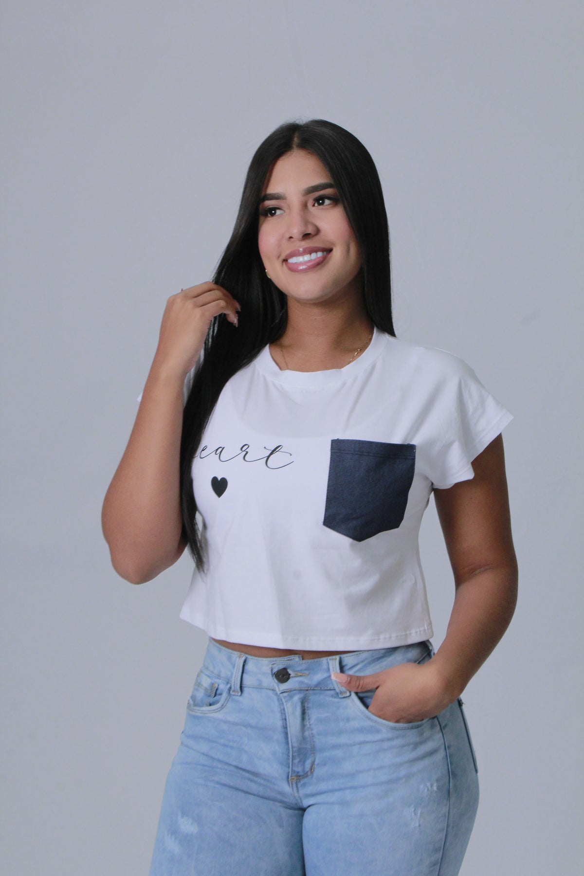CAMISETA MUJER CORTE RANGLA BORDADO