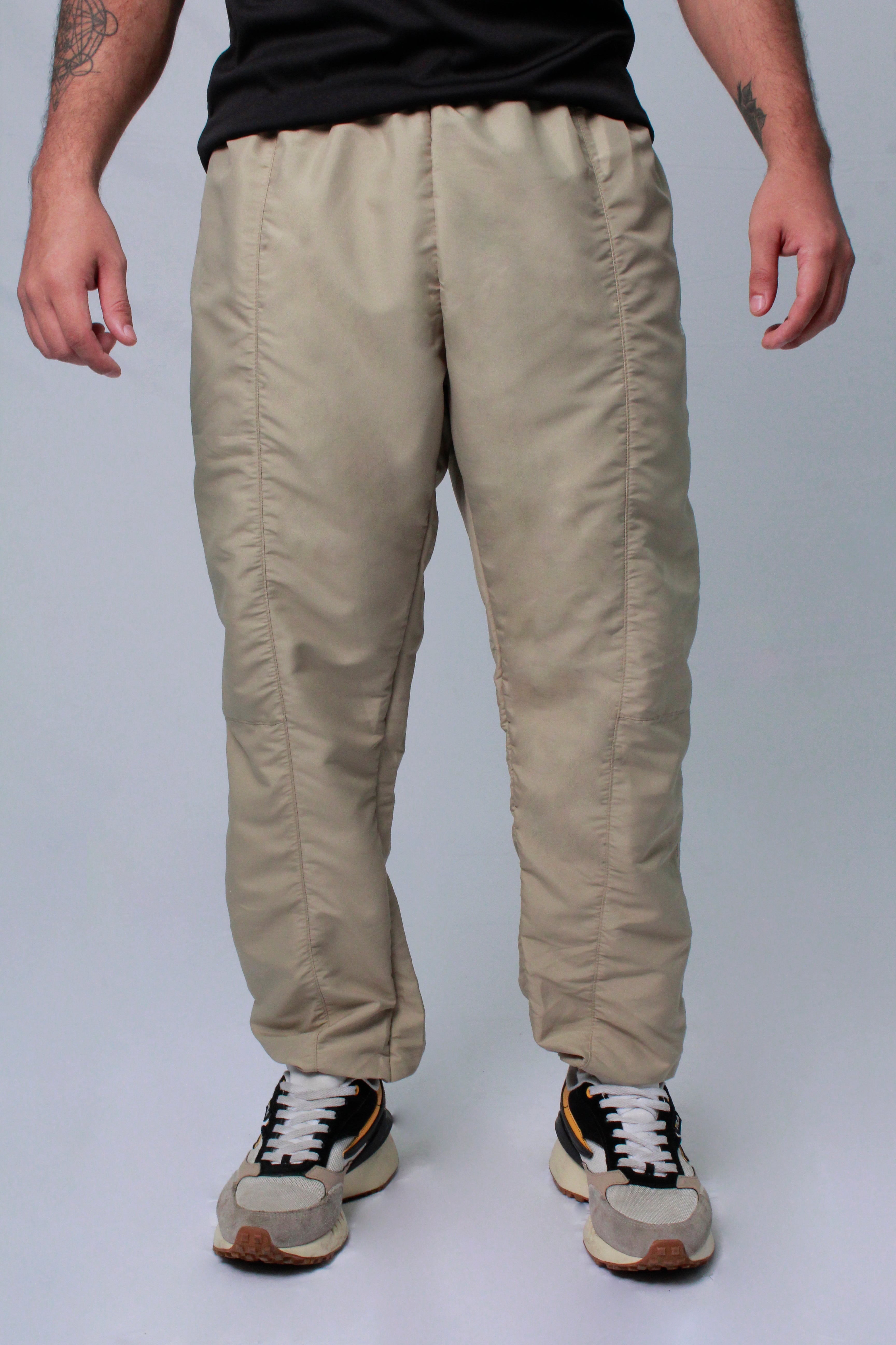 Pantalon tipo sudadera antifluido